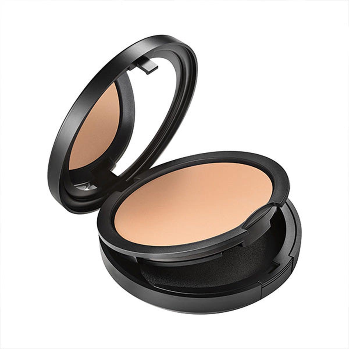 MAC Studio Fix Powder Plus Foundation (NC16)